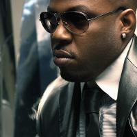 Portrait d'artiste • Laury • Chanteur vu par Clarke Drahce